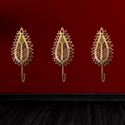 Brass-Antique-Flower-Key-Holder-Home-Decor-Idols-Gifts-Buy-Online-Coimbatore-2702 Brass Antique Flower Key Holder- 8.2" - Image 1