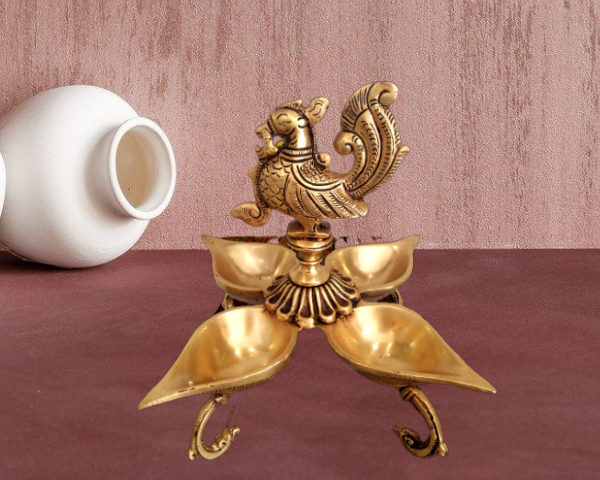 brass 4 face diya 