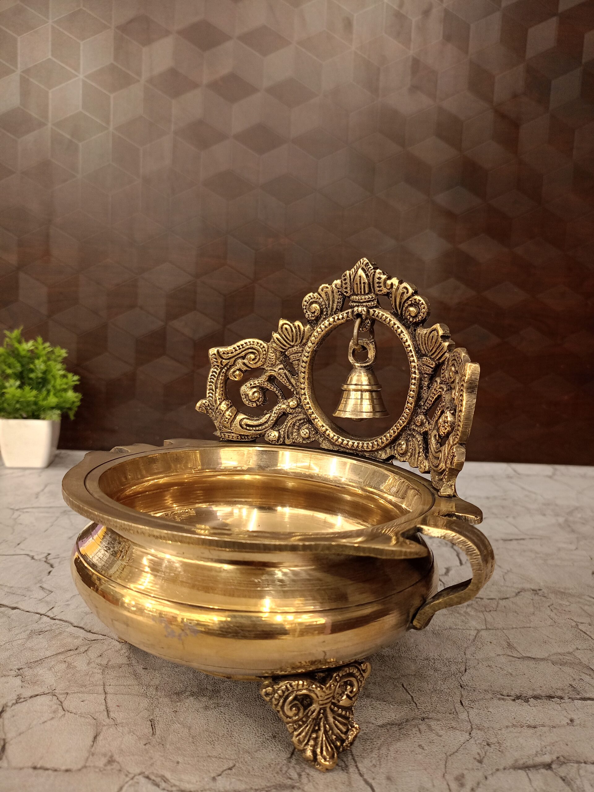 oplus_32 Brass Uruli with Bell 7" - Image 4