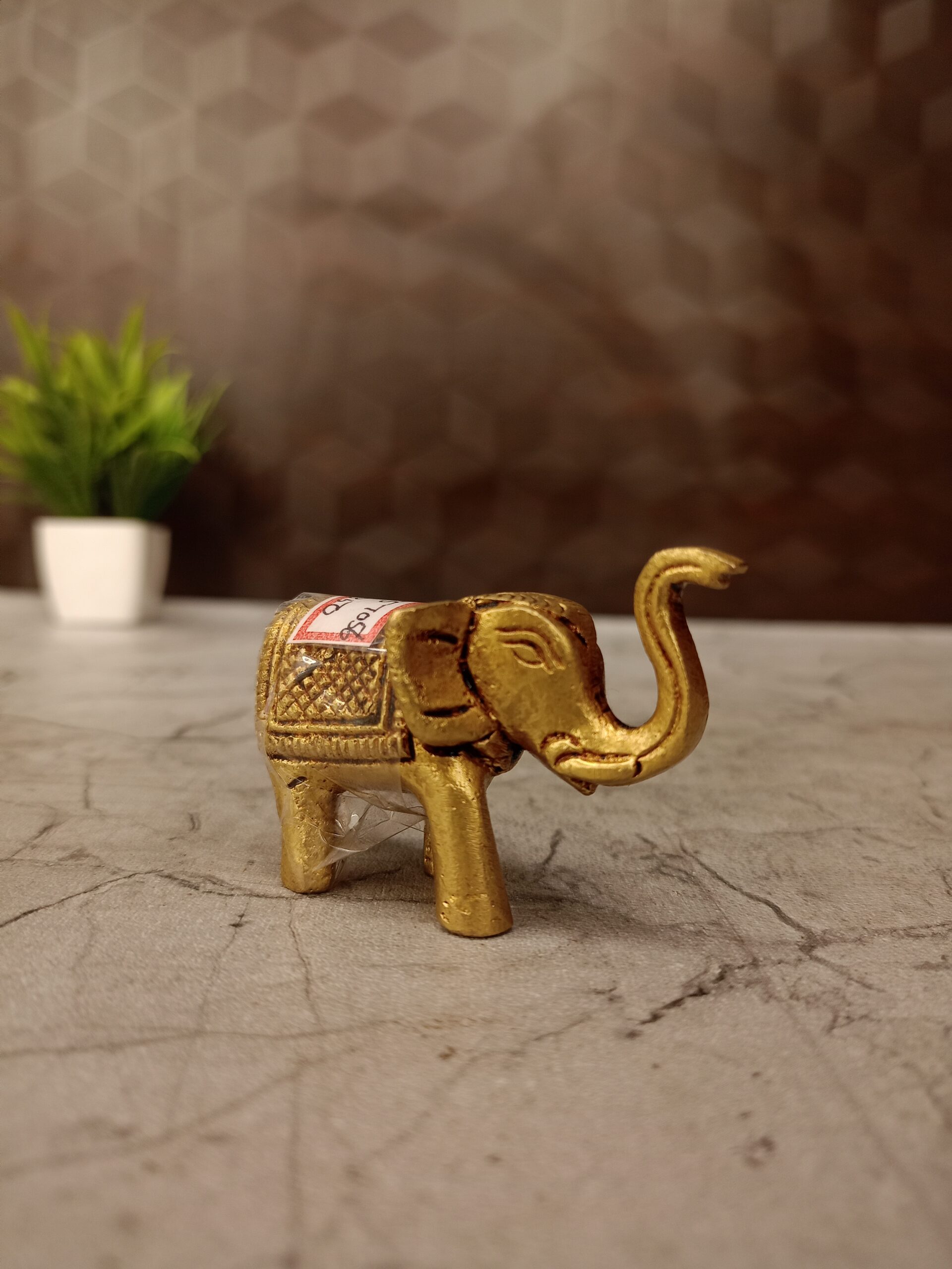 oplus_32 Brass Elephant Small Idol- 2" - Image 2
