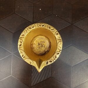 brass swastik agal diya home decor pooja items hindu god statues gift buy online india 10332