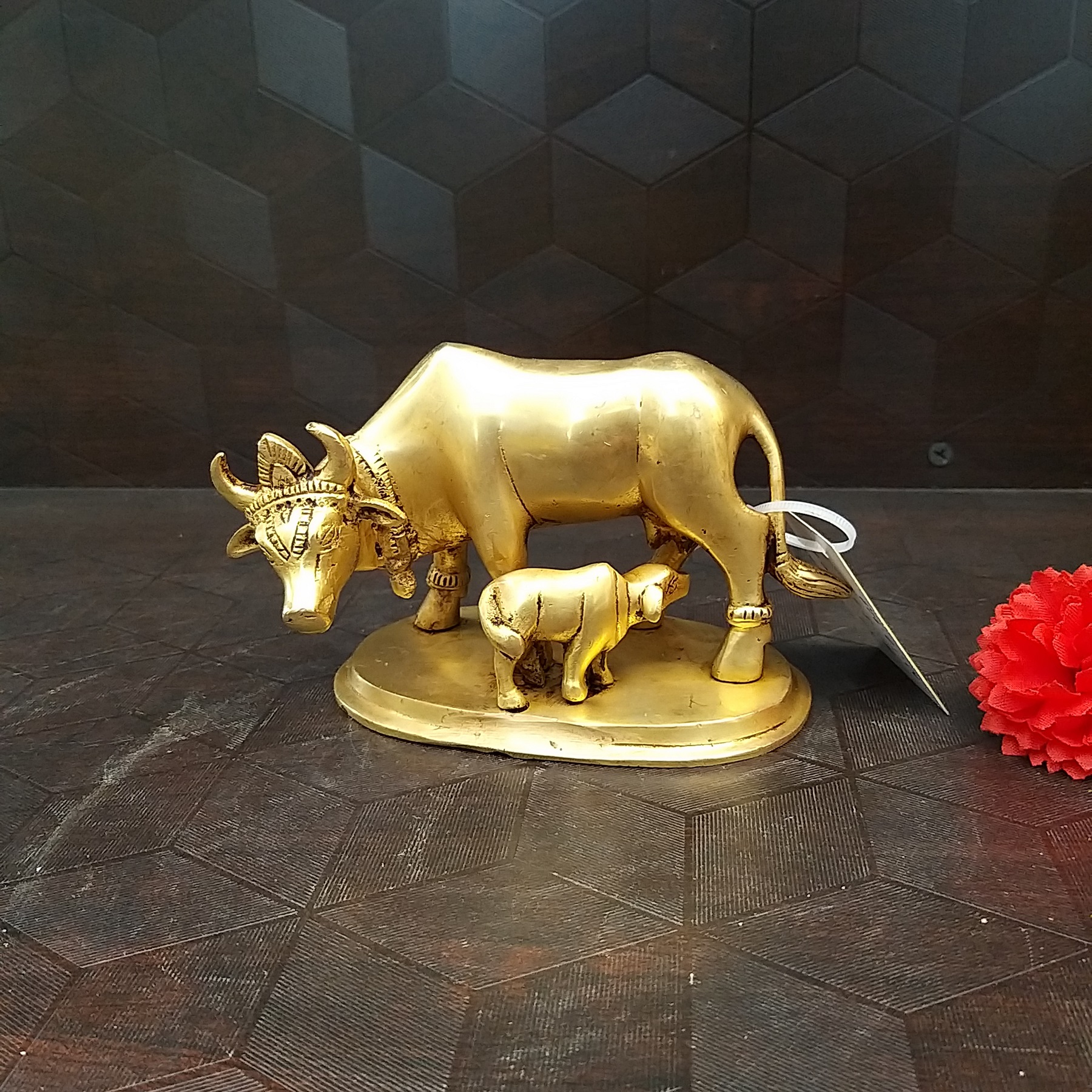 brass-cow-and-calf-small-idol-home-decor-vastu-pooja-items-hindu-god-statues-gift-buy-online-india-10406 Brass Cow and Calf Idol Plain- 3.5" - Image 1