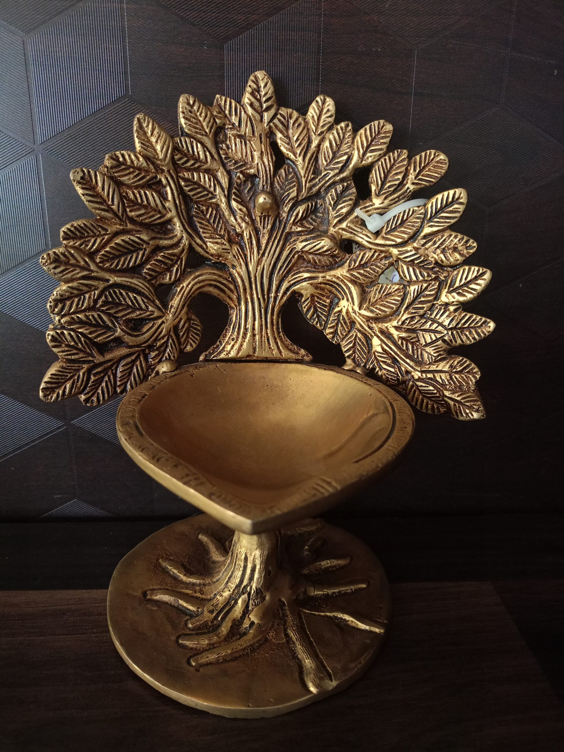 oplus_32 Brass Kalpvriksha Tree Diya- 7" - Image 1