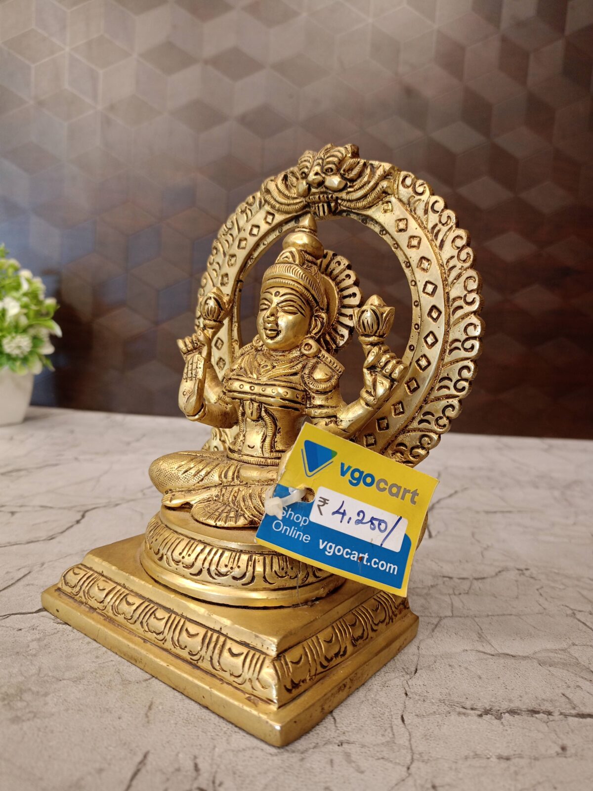 brass arch lakshmi idol pooja gift vgocart coimbatore india1 scaled