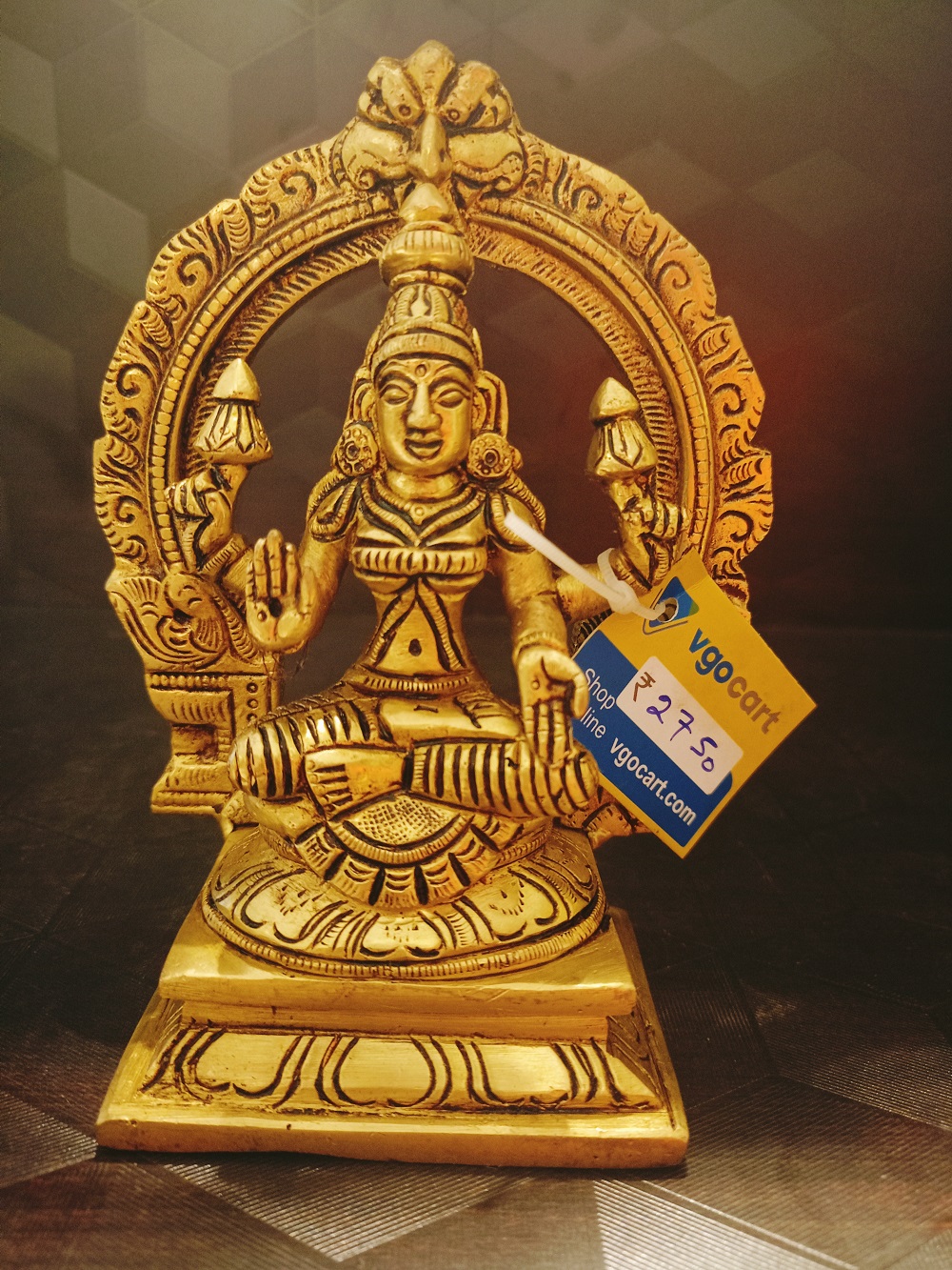 brass-lakshmi-with-arch-statue-BA113120 Brass Lakshmi With Arch | Goddess Lakshmi Pure Brass Sitting Statue 6'' - Image 1