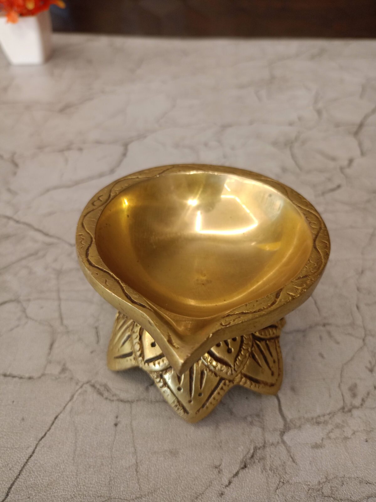 brass leaf diya pooja gift vgocart coimbatore india5 scaled