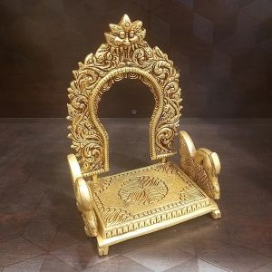 Brass Thiruvachi With Amman On Both Side 7.5″ , Pure & Antique