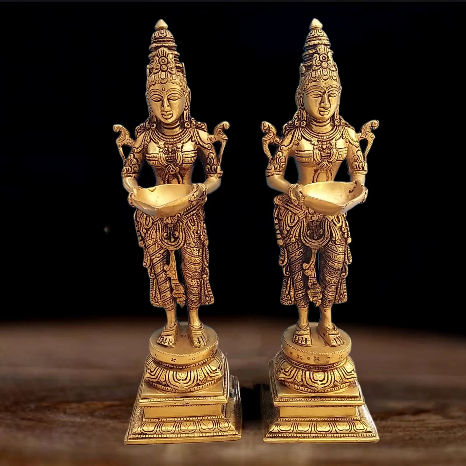 Brass Paavai Diya Idol 16″ , Pure & Antique