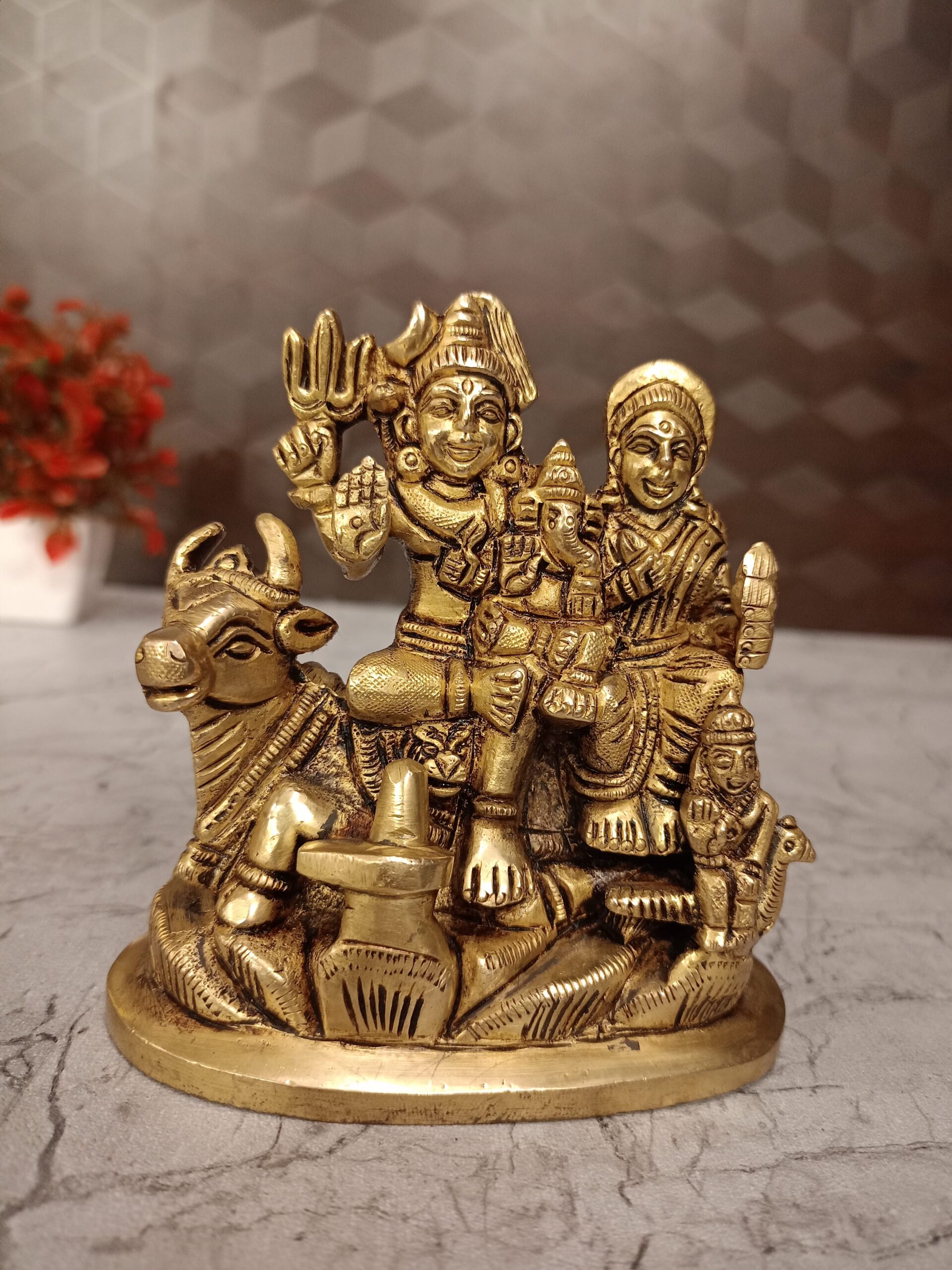 oplus_32 Brass Shiva Parivar small idol-4" - Image 1