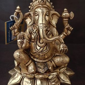 Brass Lotus Base Ganesha Idol , Pure & Antique