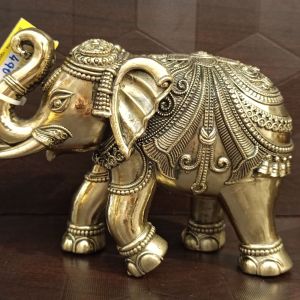 Brass Well Designed Elephant 4″ , Antique Finish