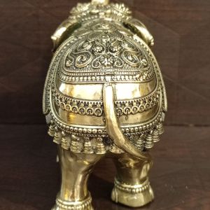 Brass Well Designed Elephant 4″ , Antique Finish