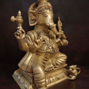 Pure Brass Well Designed Ganesha statue