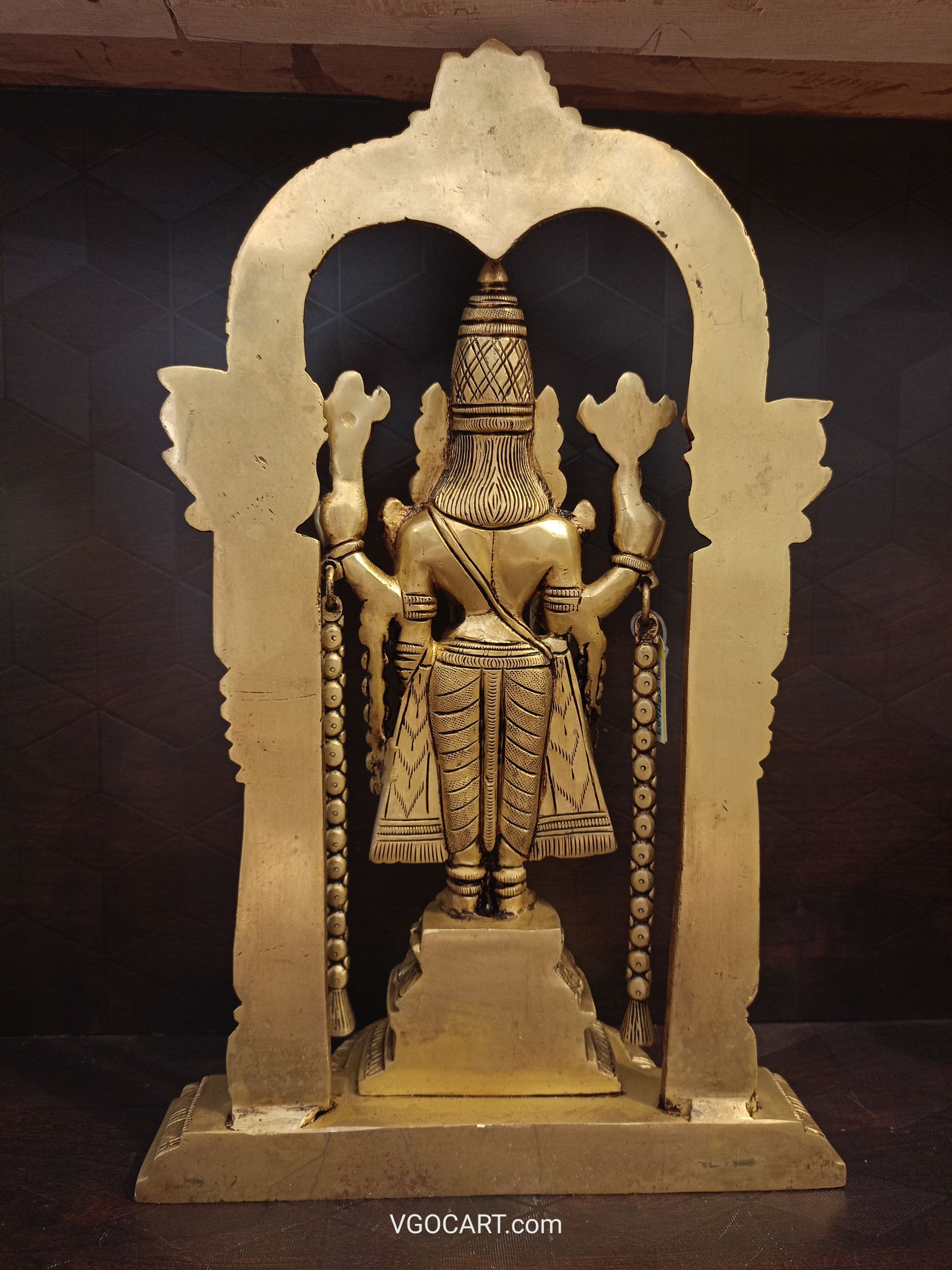 Brass Well design Arch Venkatachalapathi Statue 15″ , Pure& Antique