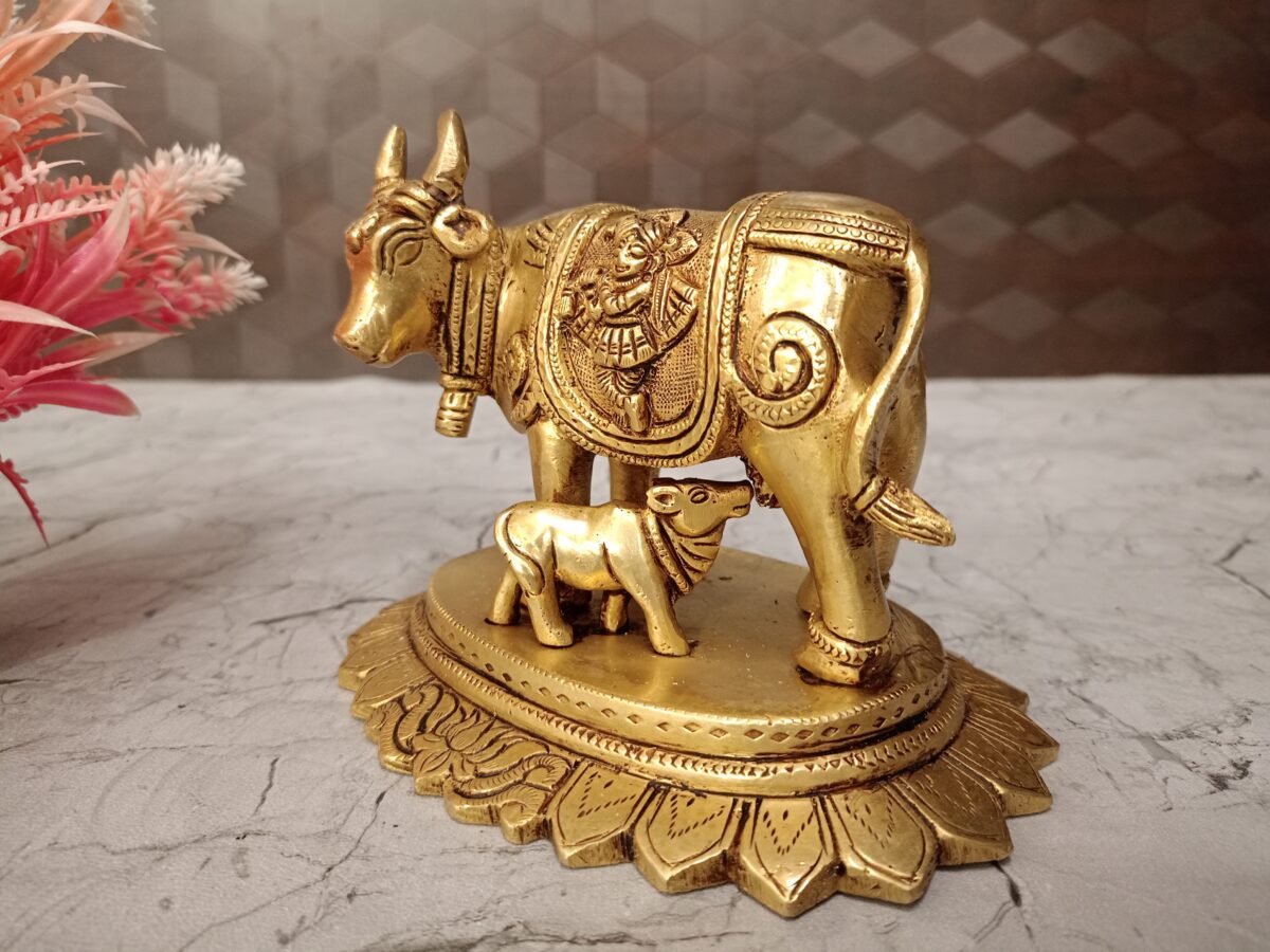 brass cow calf pooja gift antique coimbatore india1 scaled