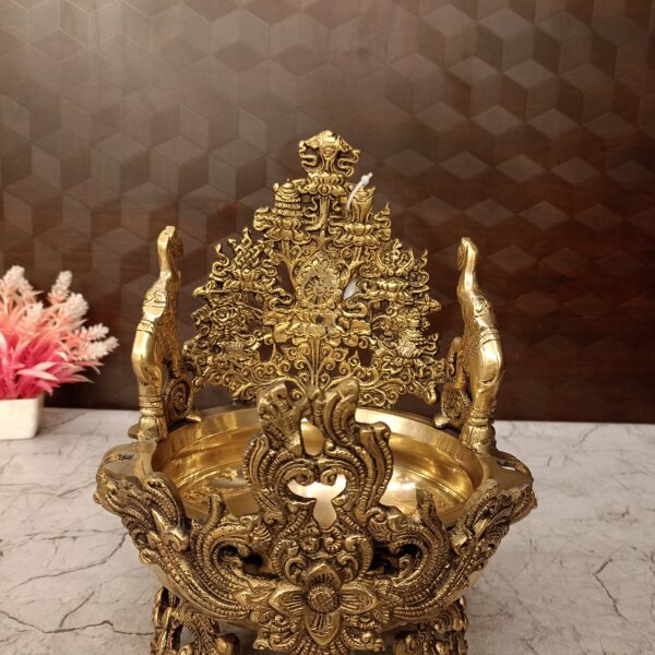 brass uruli
