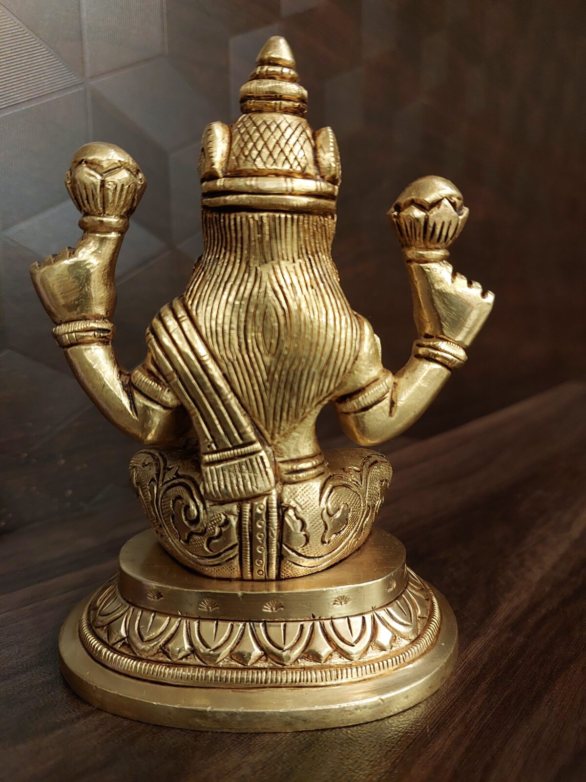brass lakshmi oval base idol pooja giftvgocart coimbatore india1 scaled