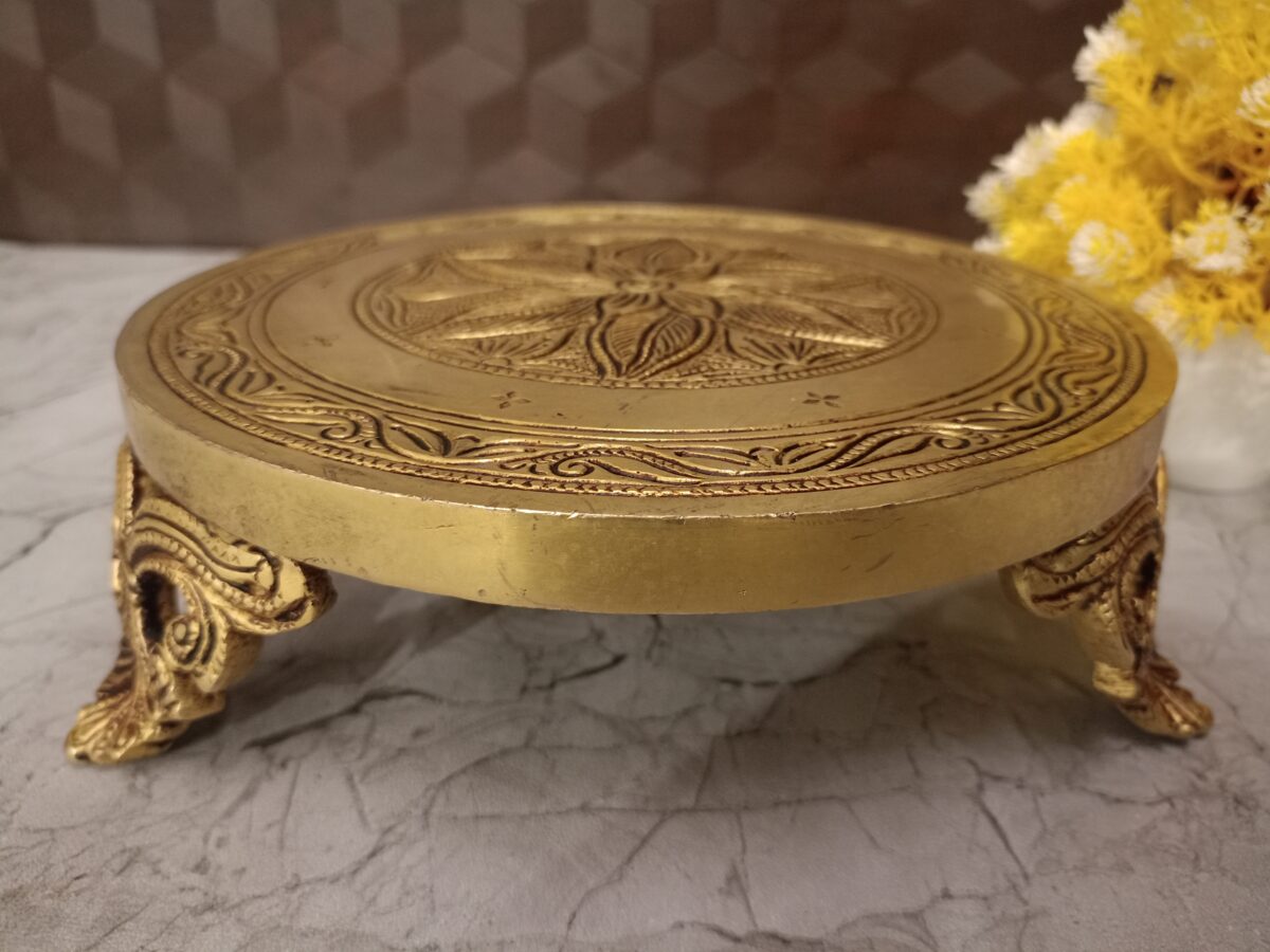 brass round chowki stand pooja gift vgocart coimbatore india1 scaled