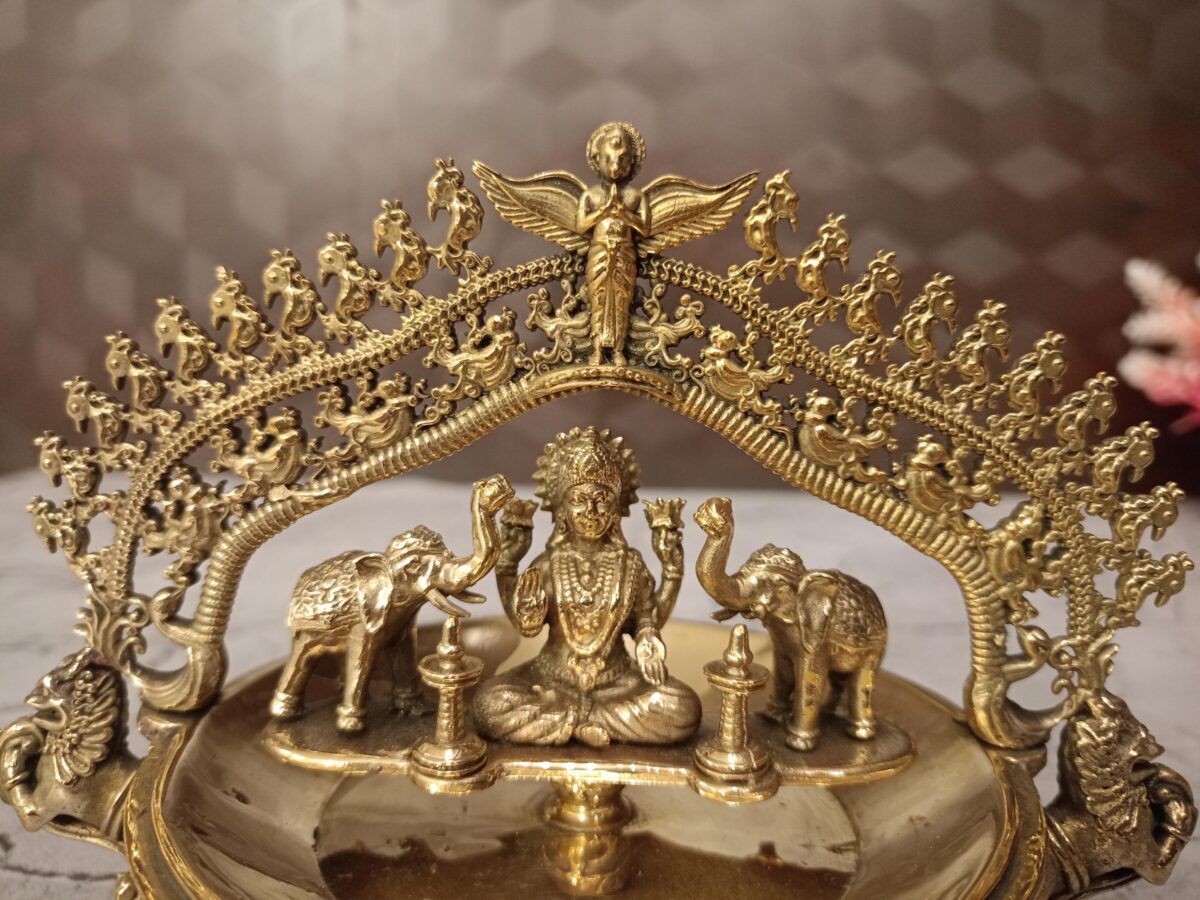 brass gajalakshmi idol pooja gift arch vgocart coimbatore india3 scaled
