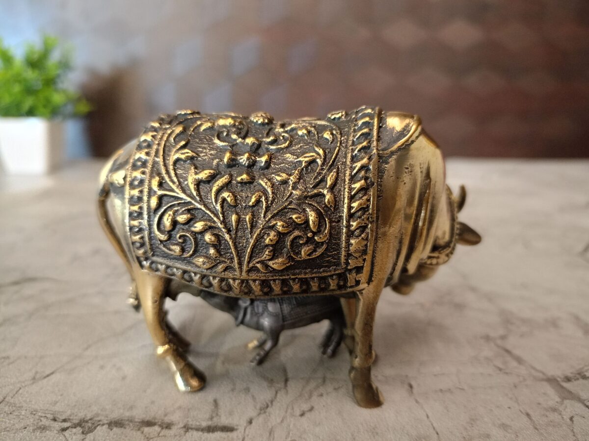 brass fine cow calf handcraft idol pooja gift vgocart coimabtore india3 scaled