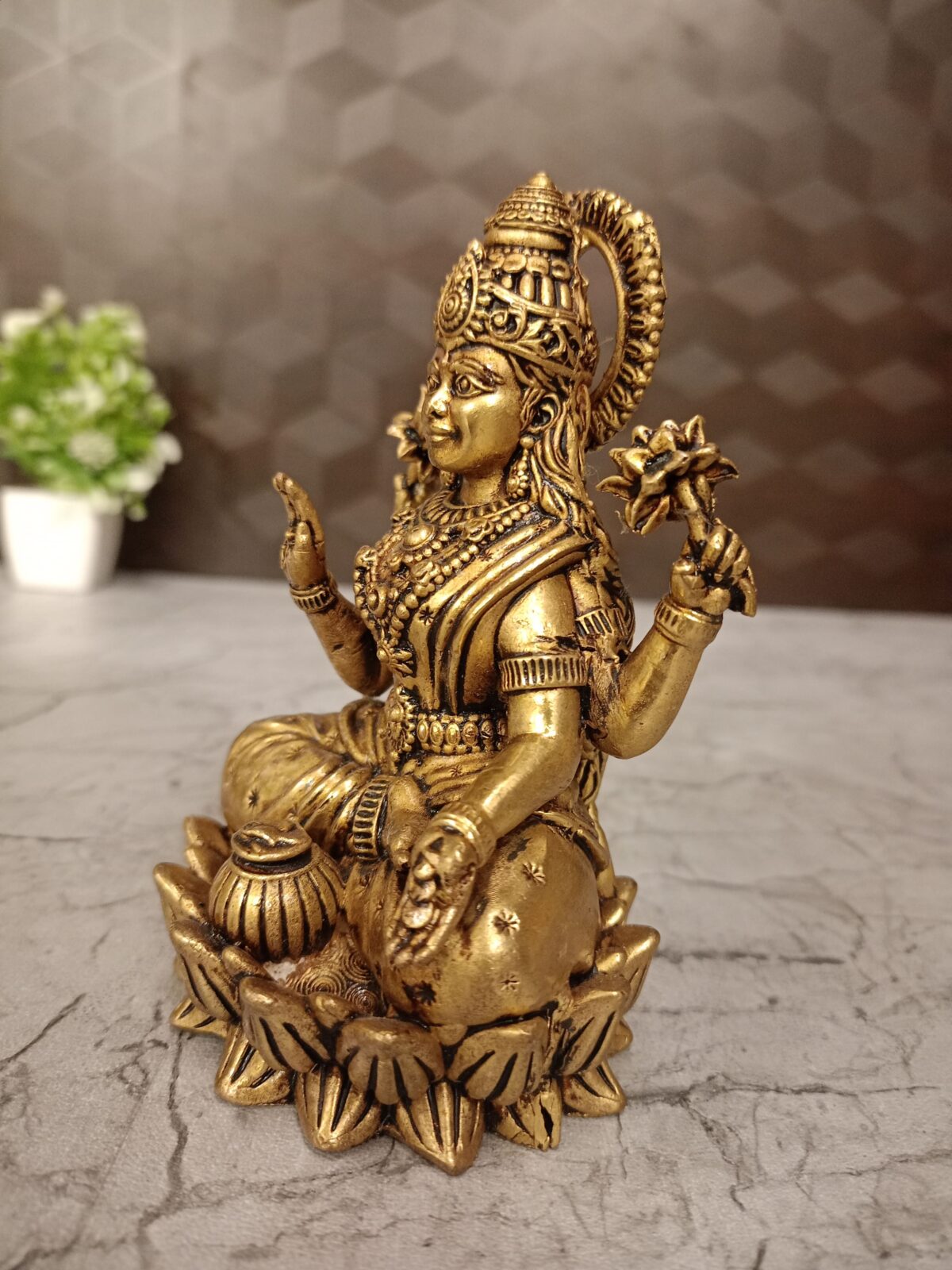brass lakshmi idol pooja gift vgocat coimbatore india1 scaled