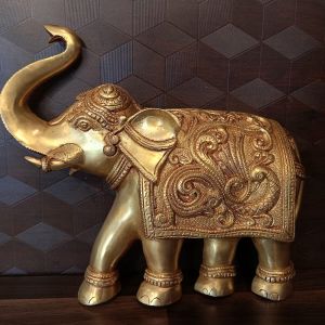 Brass Elephant Wall Mount 9″