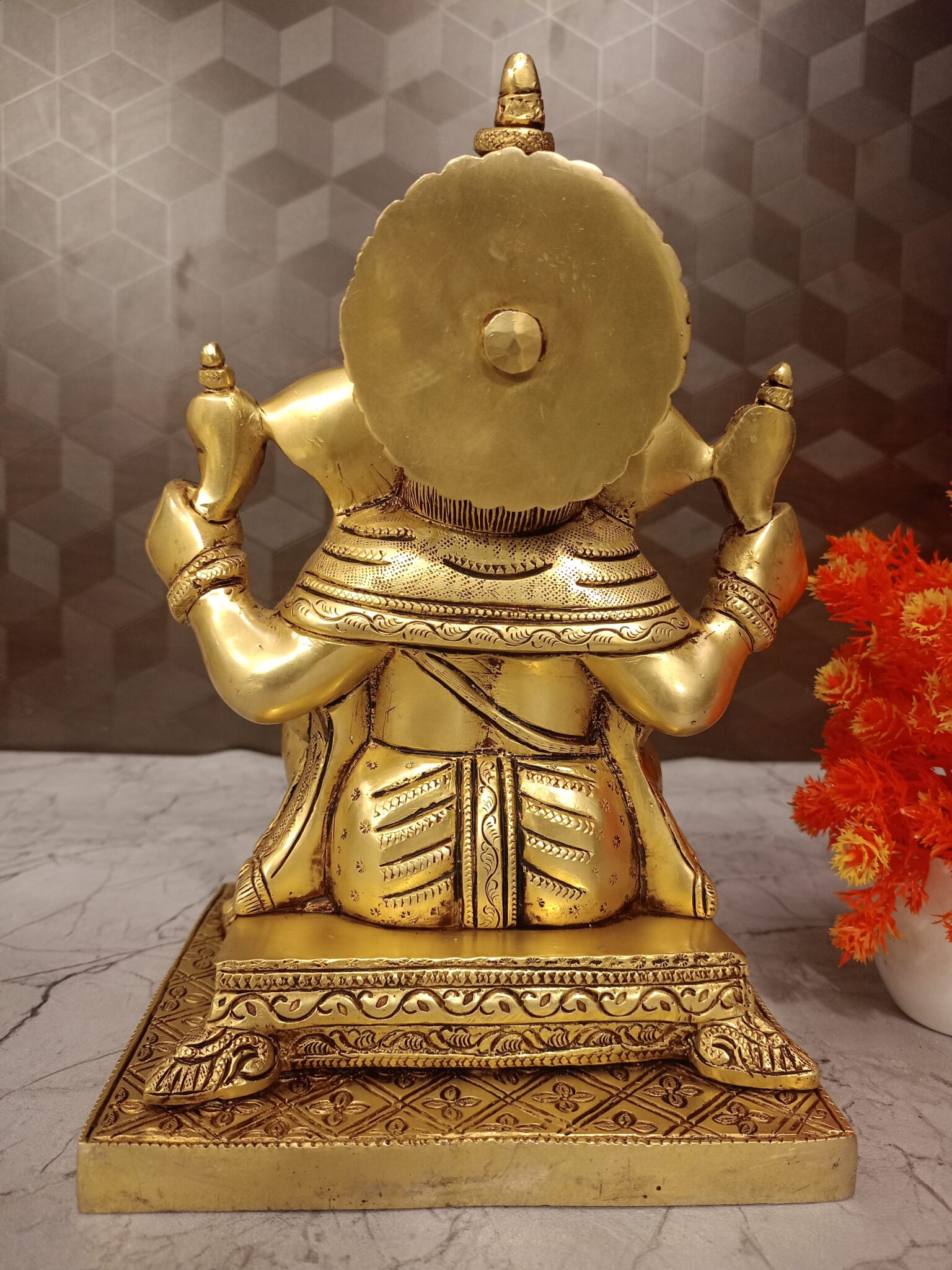 Buy Brass Ganesha Sitting On Square Base 10″