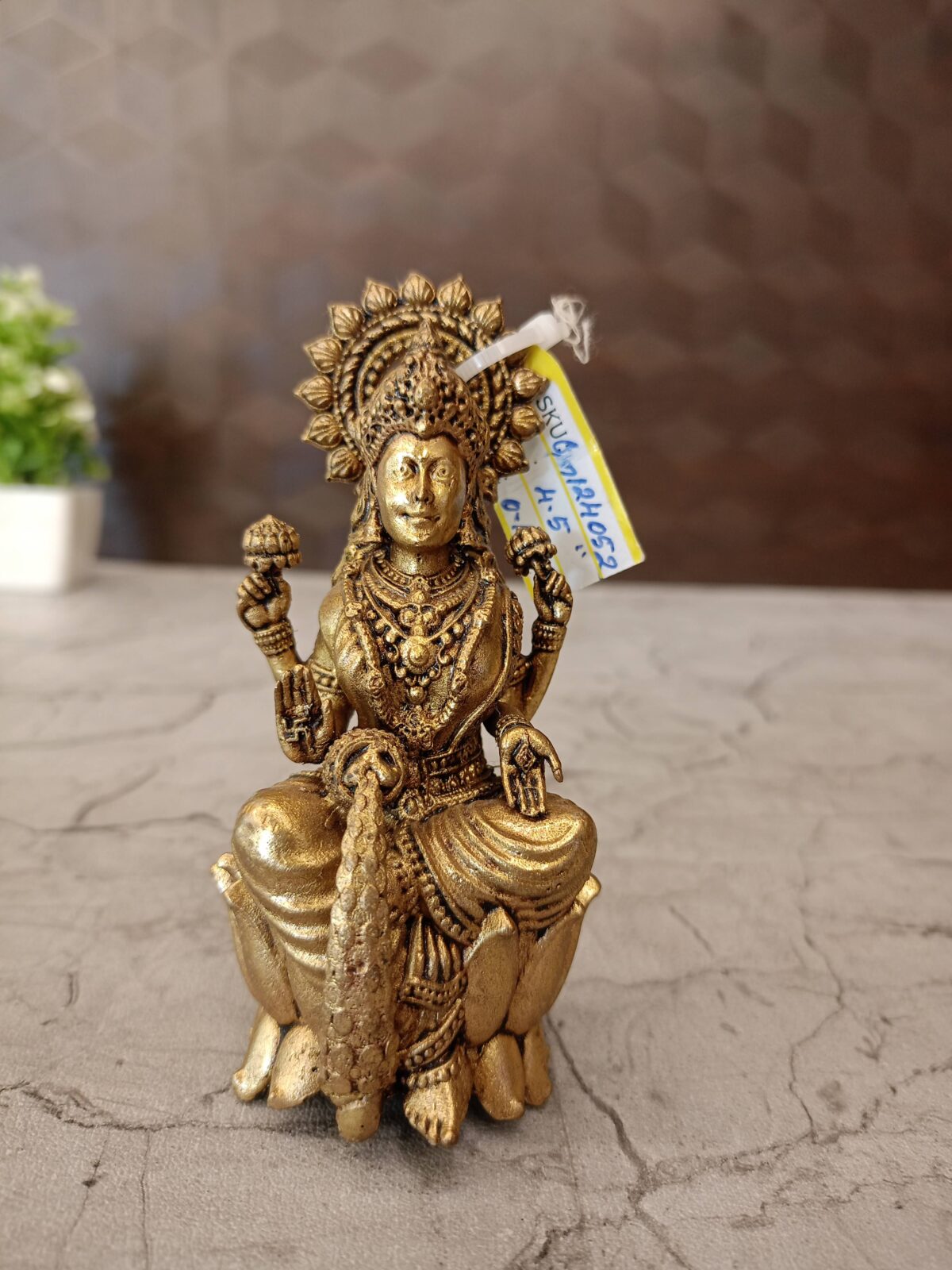 brass fine art lakshmi statue pooja gift vgocart coimbatore india3 scaled