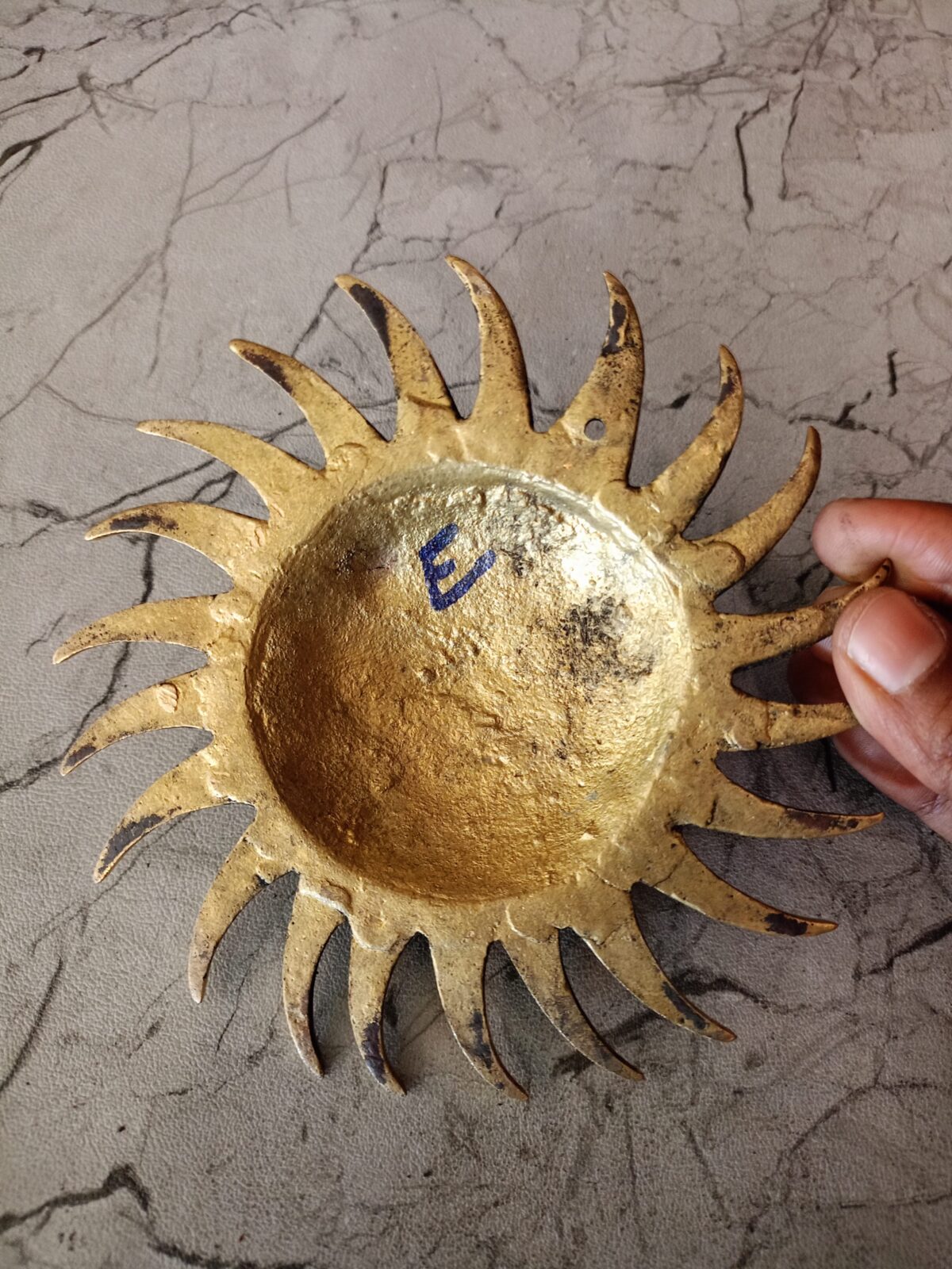 brass sun face idol pooja wall mount vgocart coimbatore india1 scaled