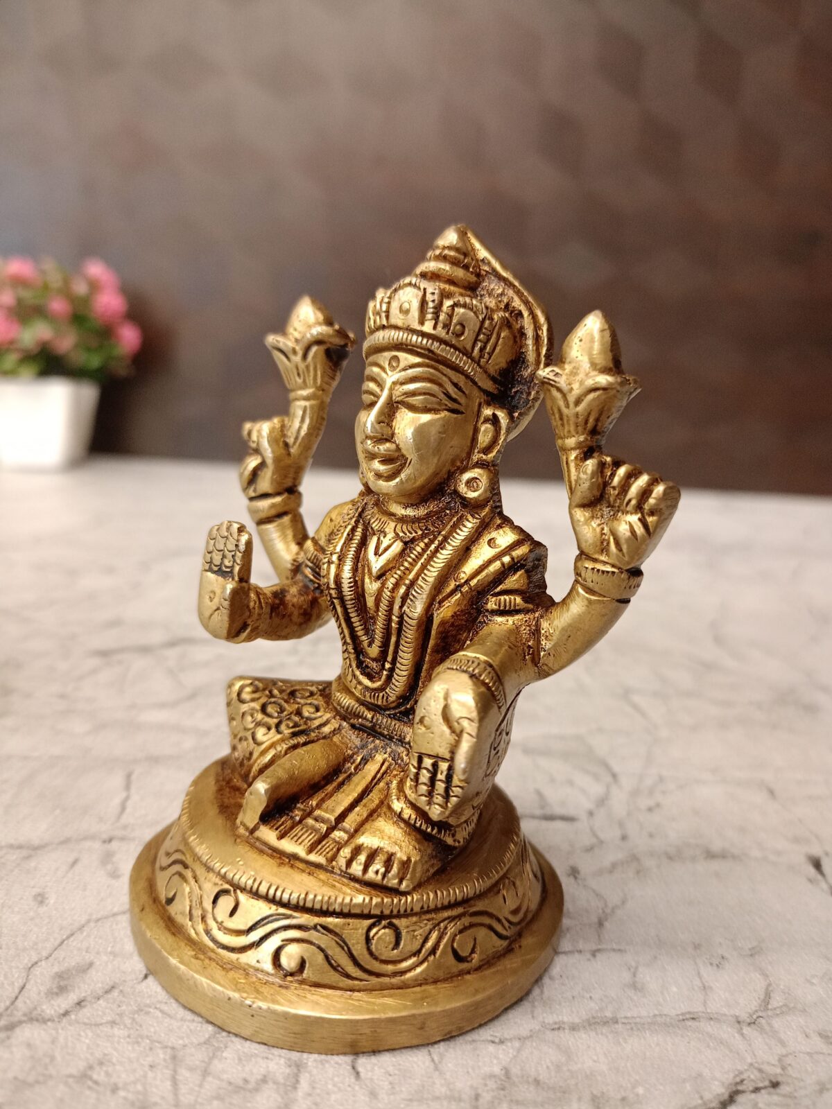 brass lakshmi idol pooja gift vgocart coimbatore india7 2 scaled