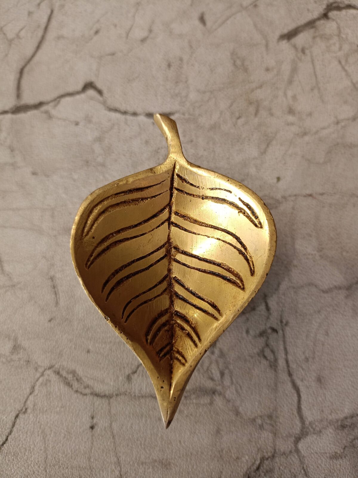 brass leaf diya pooja gift vgocart coimbatore india13 scaled