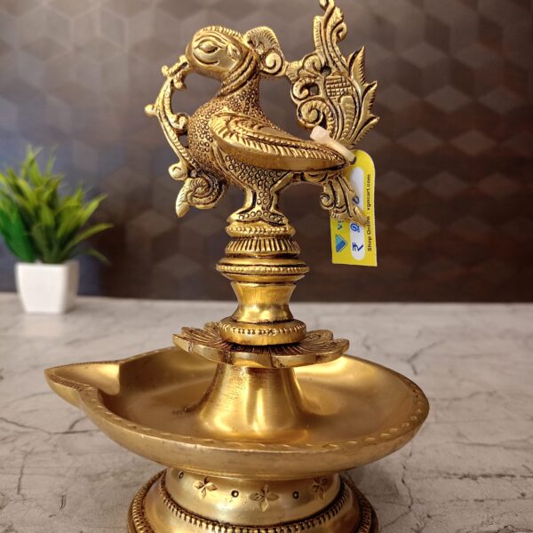 Brass Superfine Annam Single Face Diya With Flower Model 7"