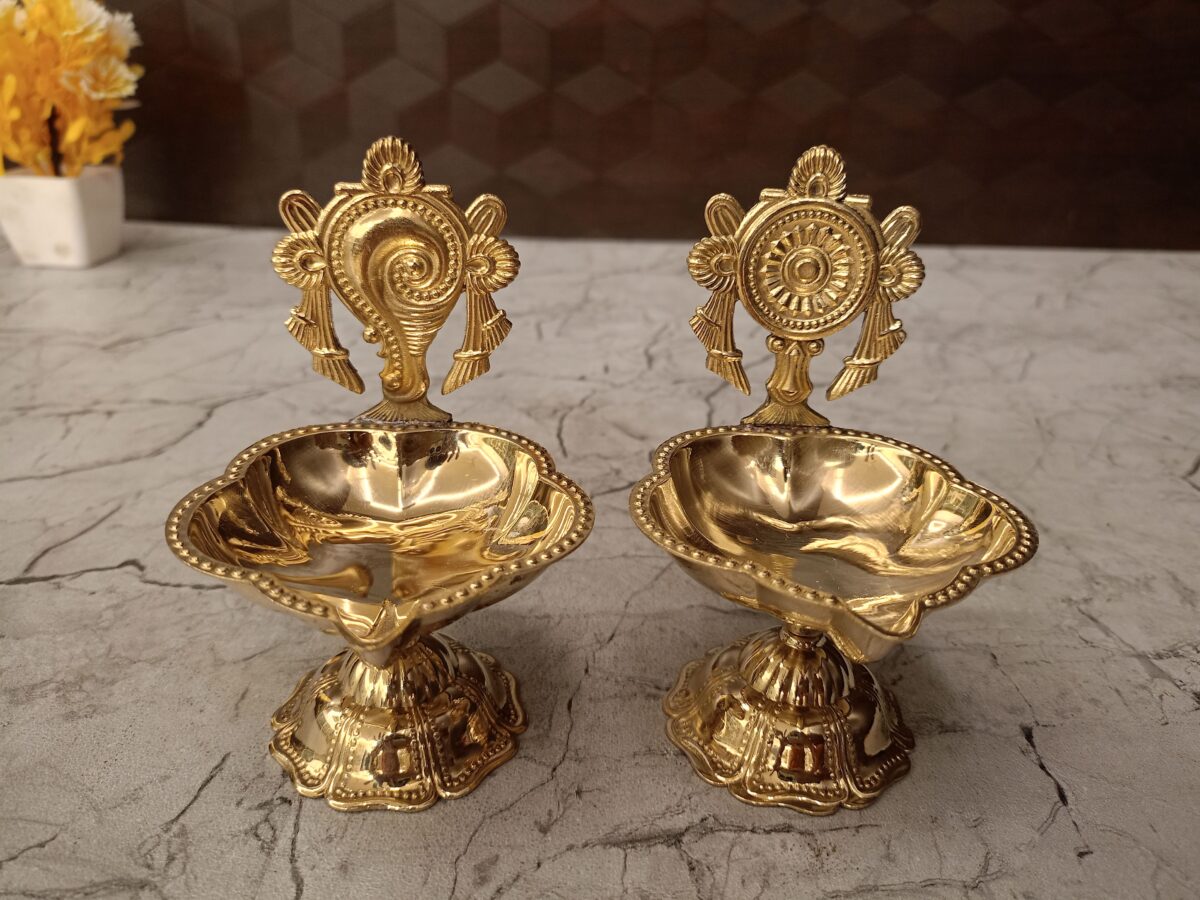 brass fine art sangu chakra diya pooja gift vgocart coimbatore india13 scaled