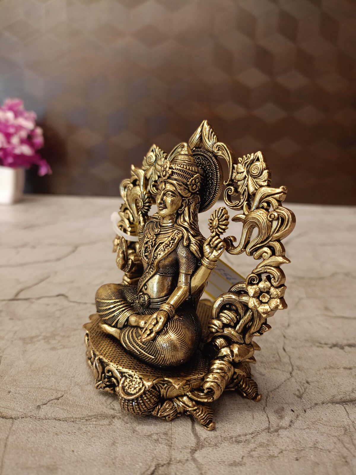 brass fine art arch lakshmi idol pooja gift vgocart coimbatore india2 scaled