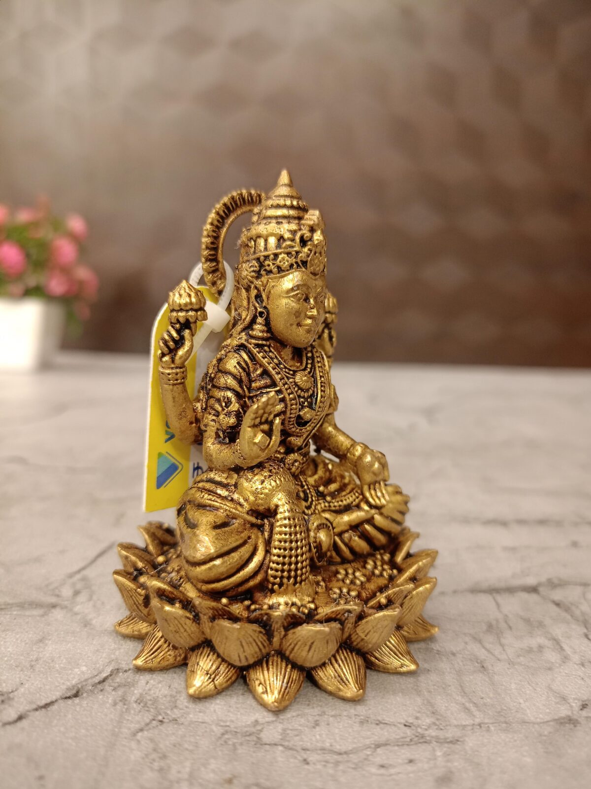 brass fine art lotus lakshmi idol pooja gift vgocart coimbatore india6 scaled