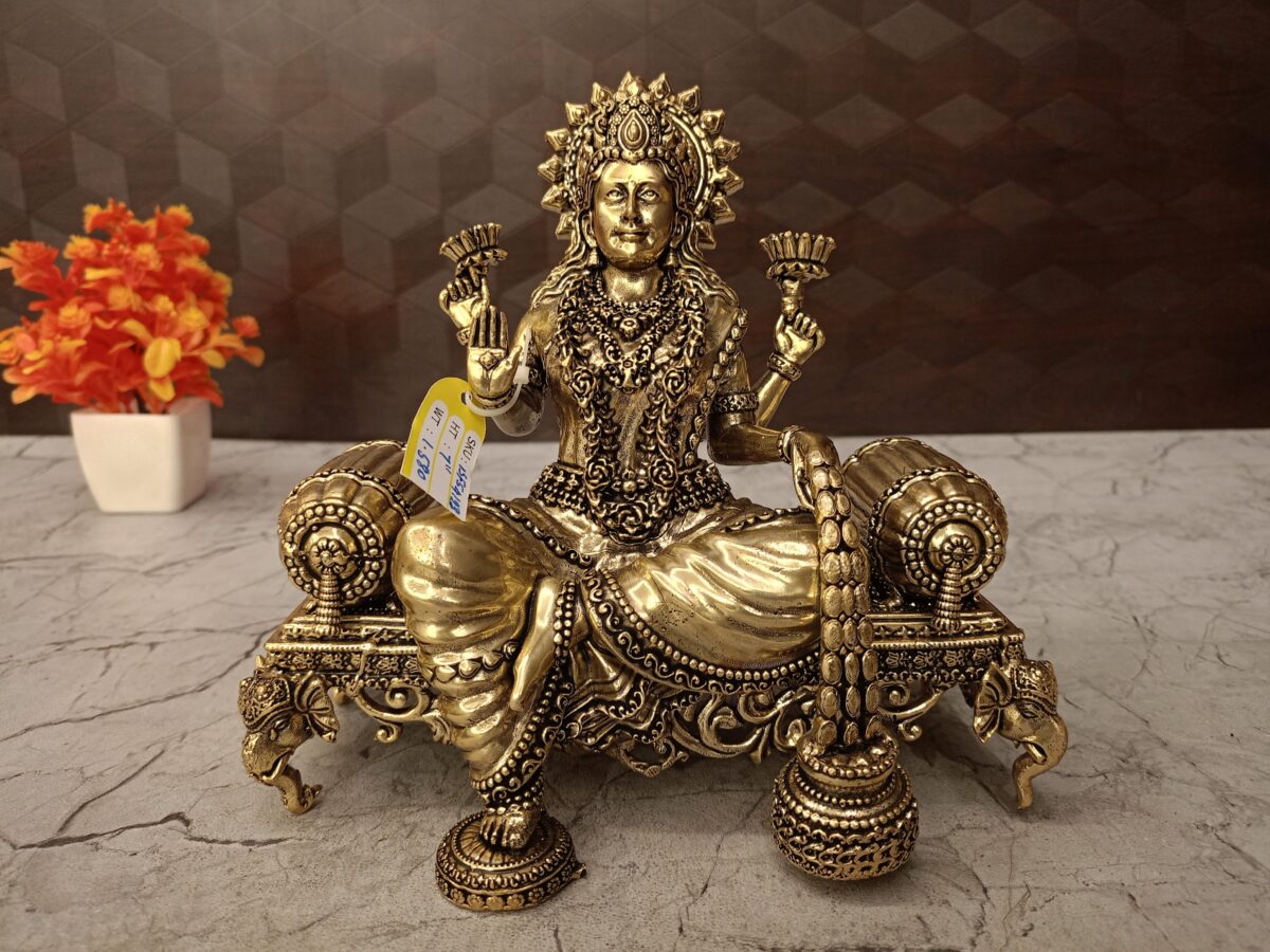 brass fine art lotus lakshmi statue pooja gift vgocart coimbatore india2 2 scaled