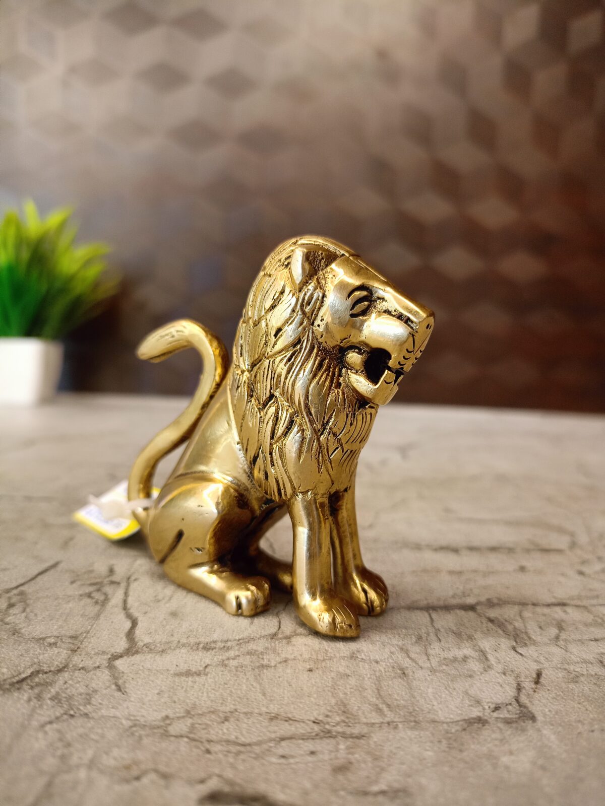 brass lion idol gift show piece vgocart coimbatore india1 scaled