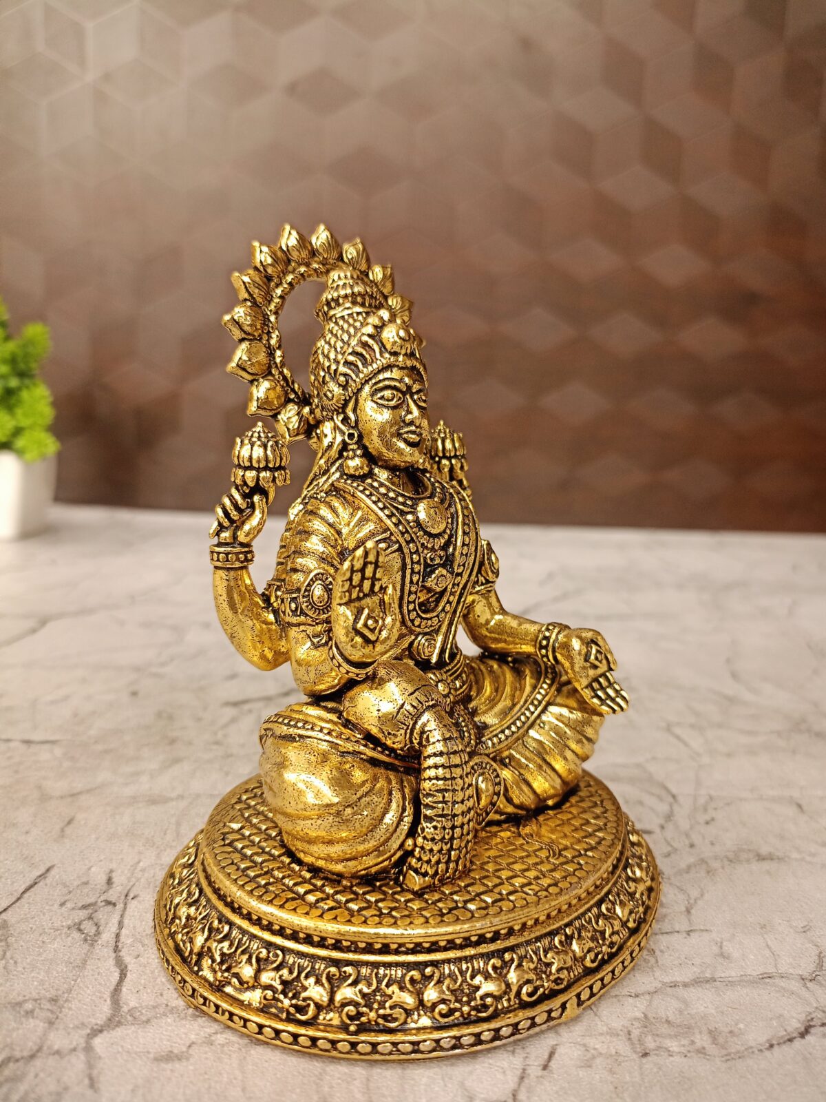 brass oval base lakshmi pooja gift coimbatore india1 scaled