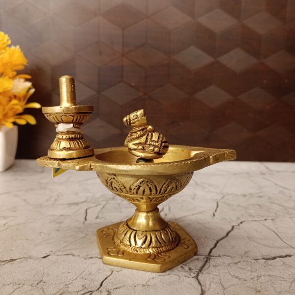 Brass Pradhosha Diya 4"