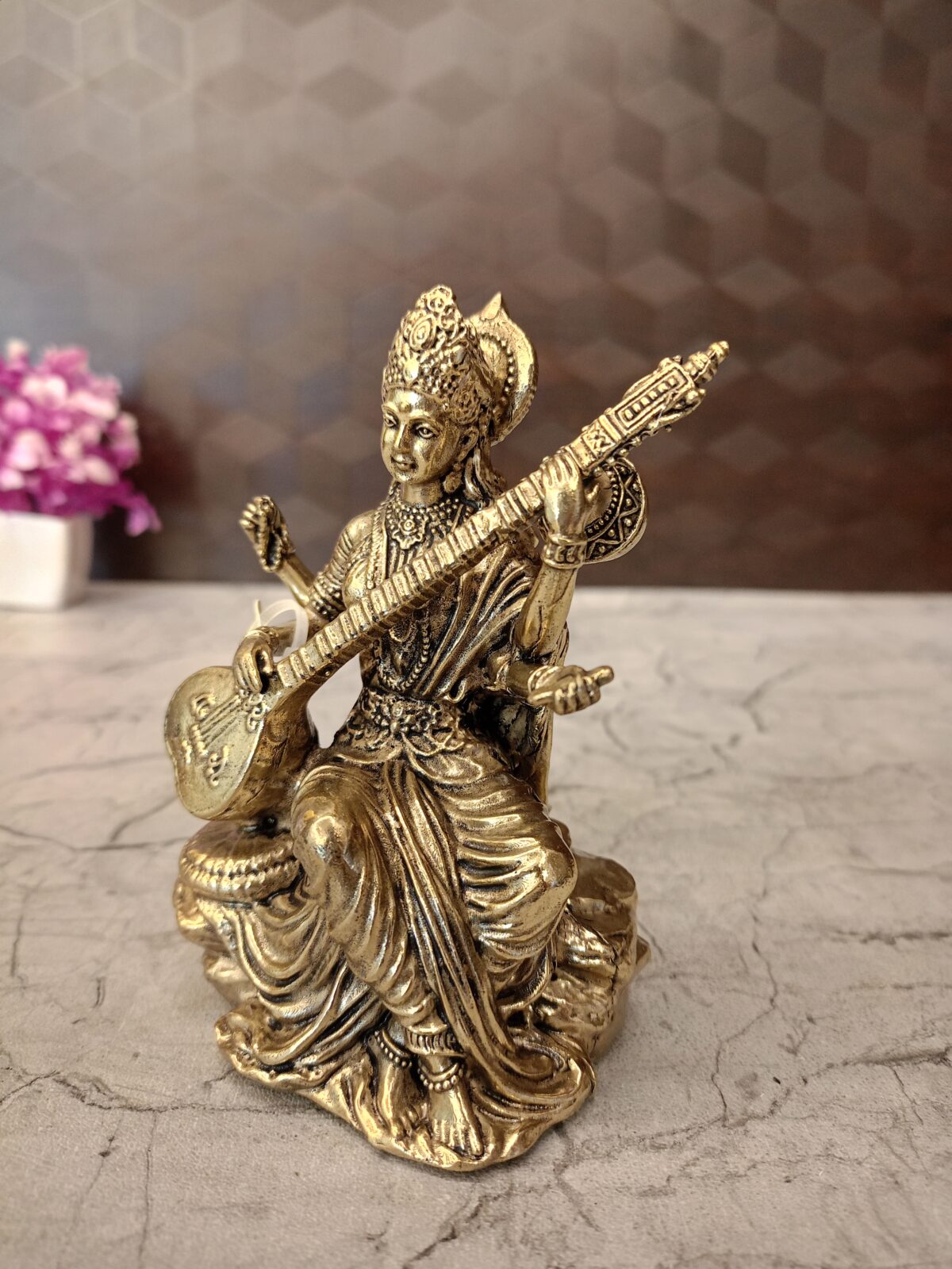 brass saraswathi idol pooja gift antique handicraft idol coimbatore india1 scaled
