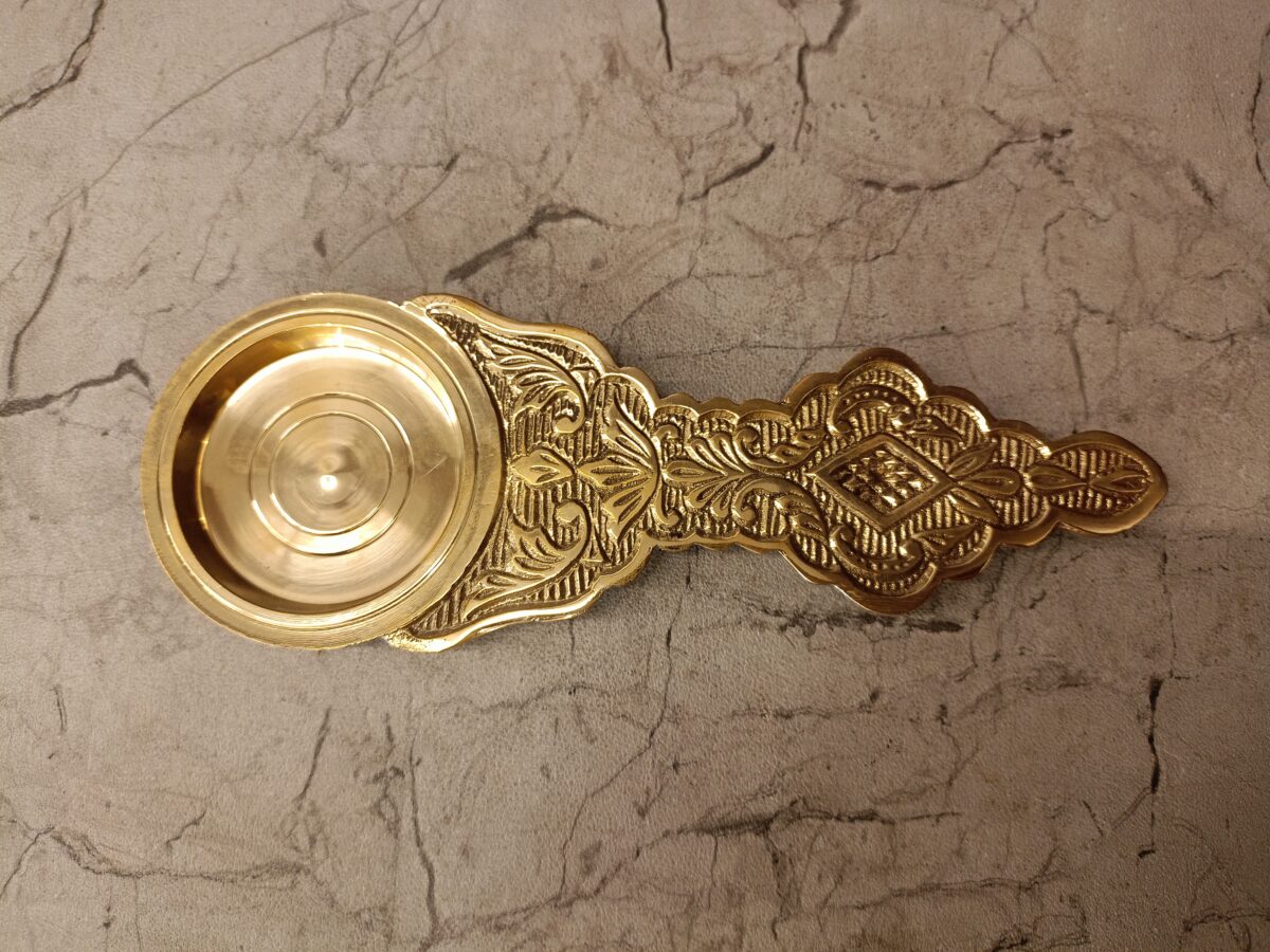 brass spoon aarathi holder vgocart coimbatore india1 scaled