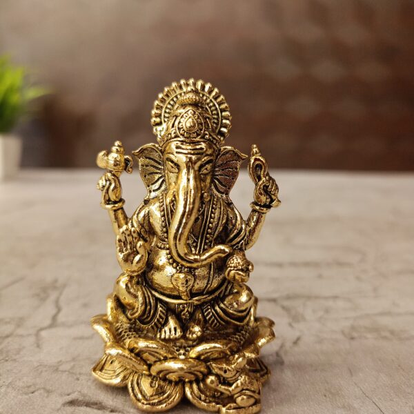 Brass Fine art Ganesha on Lotus
