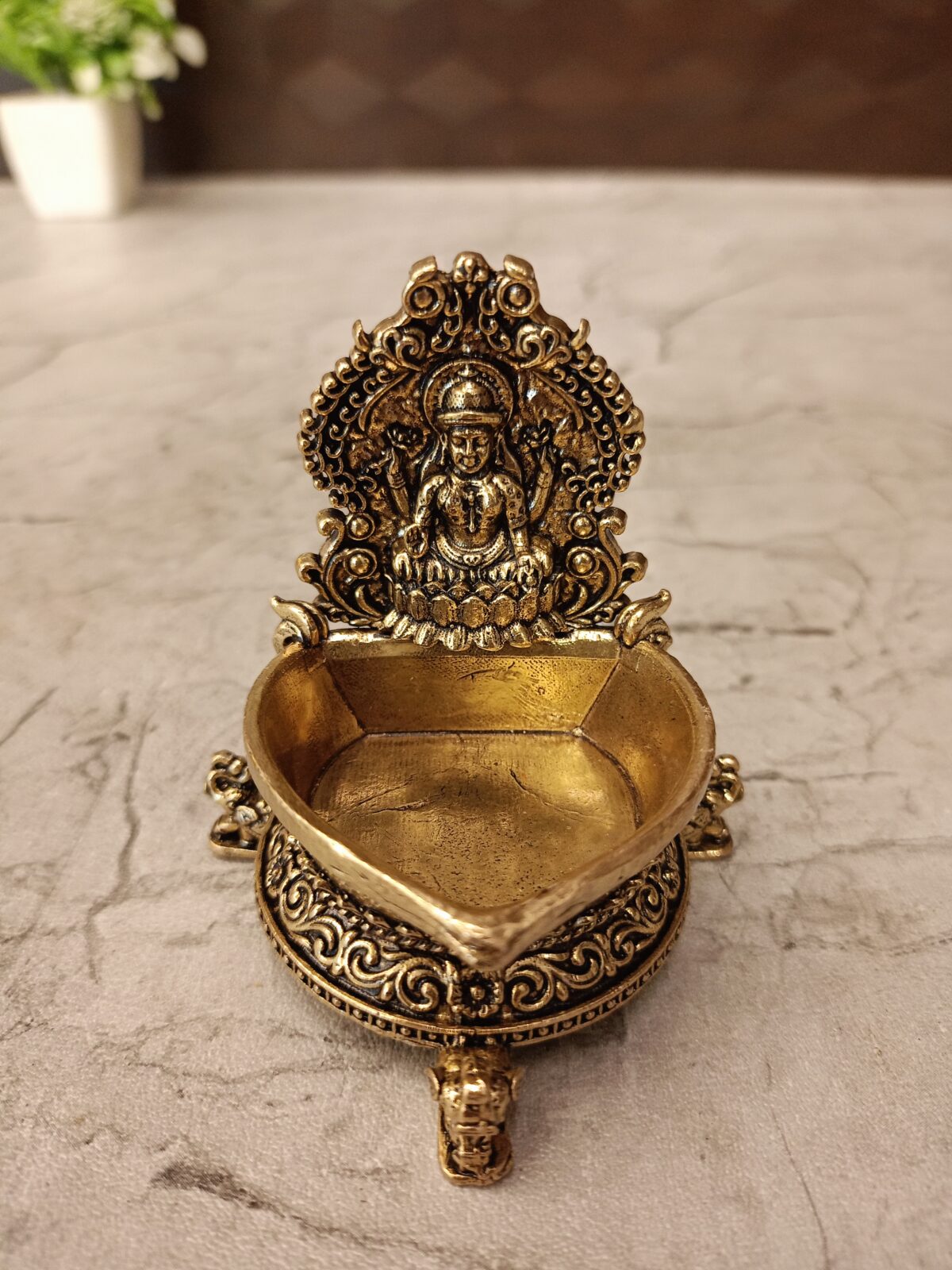 buy brass fine art lakshmi diya antique showroom best price coimbatore 2 scaled
