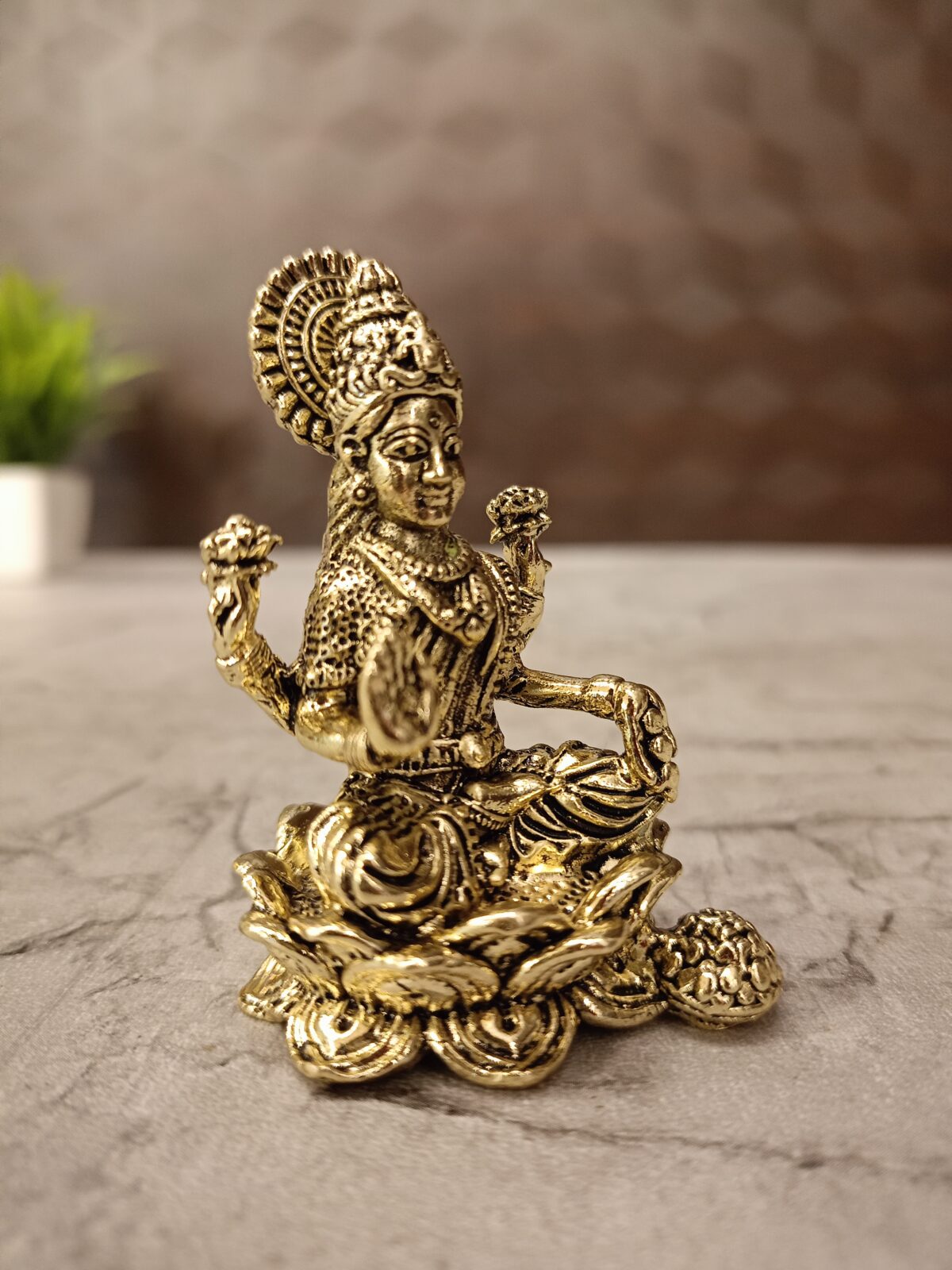buy brass fine art lakshmi idol on lotus antique idol shop coimbatore 3 scaled