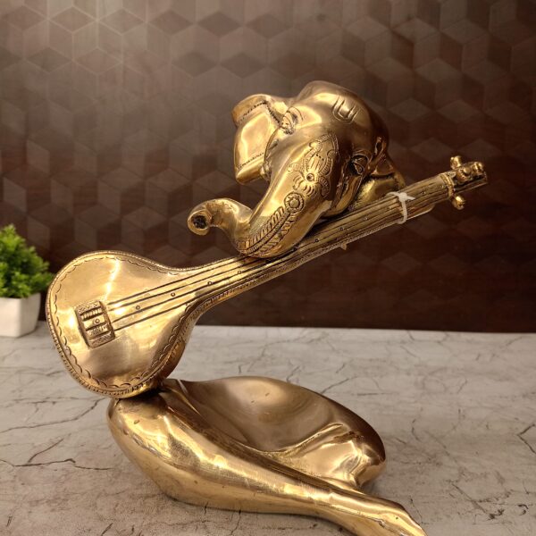 Brass morden ganesha idol
