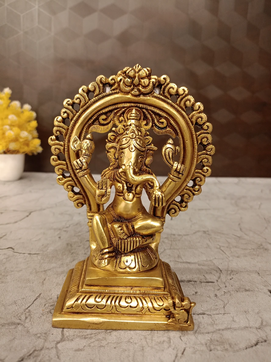 brass-arch-ganesha-idol-pooja-gift-vgocart-coimbatore-india Brass Super Fine ganesha With Design Arch Idol 6" - Image 1