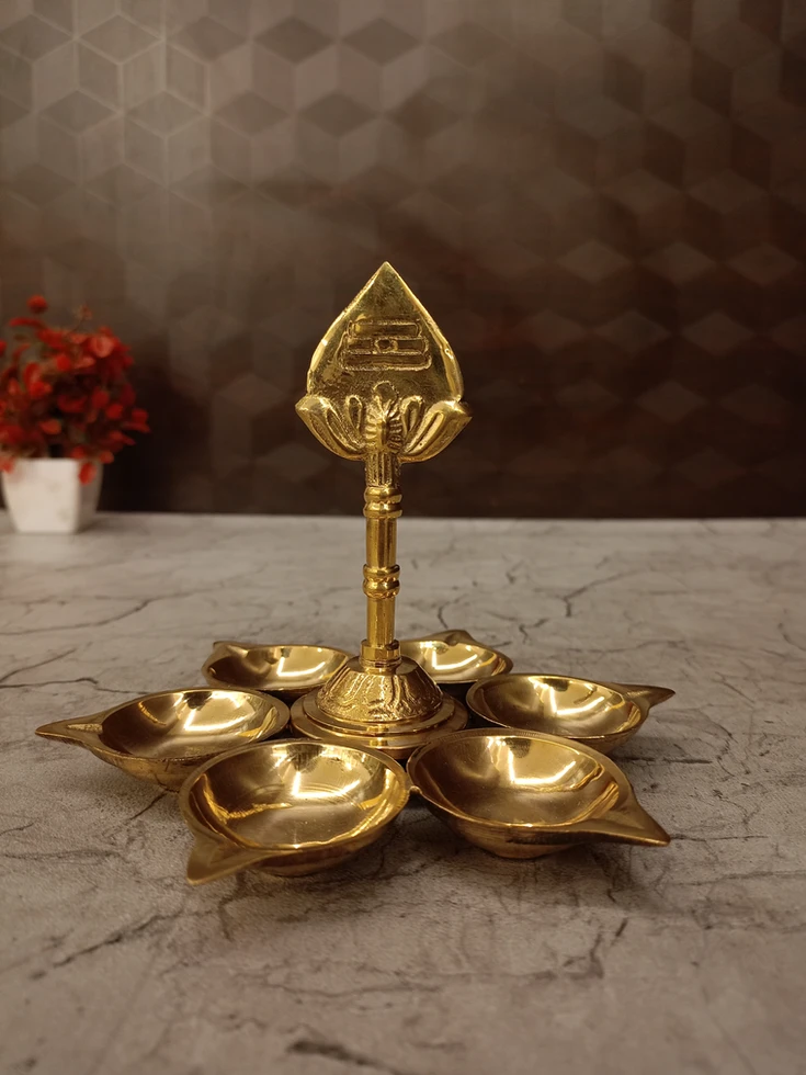 brass-om-vel-pooja-gift-vgocart-coimbatore-india Brass Vell With Six Diyas 5" - Image 1